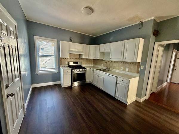 28 Haslet St, Boston, MA 02131