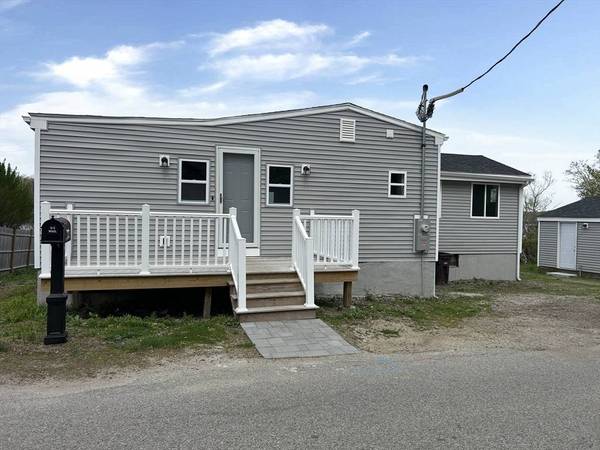 100 Westminster Rd, Weymouth, MA 02189