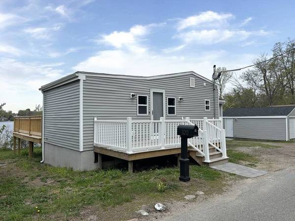 100 Westminster Rd, Weymouth, MA 02189