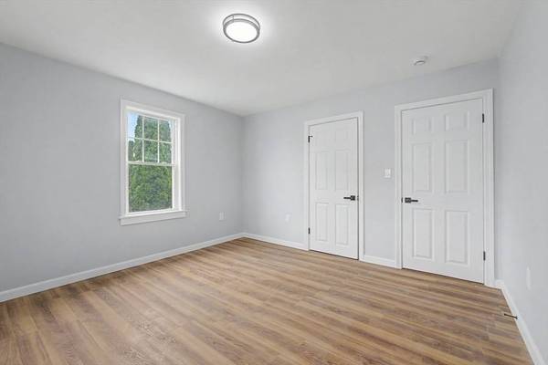 298 King St, Fall River, MA 02724