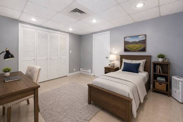 496 Tucker St, Fall River, MA 02721