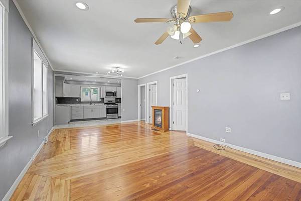 496 Tucker St, Fall River, MA 02721