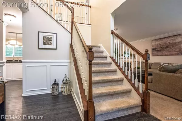 6103 SHADETREE Court, Genoa Twp, MI 48843