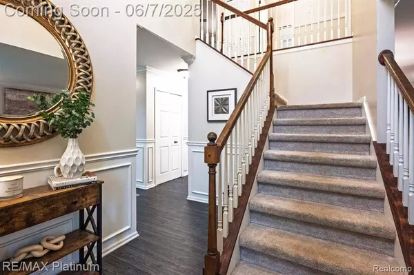 6103 SHADETREE Court, Genoa Twp, MI 48843