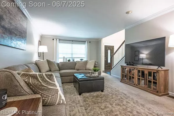 6103 SHADETREE Court, Genoa Twp, MI 48843