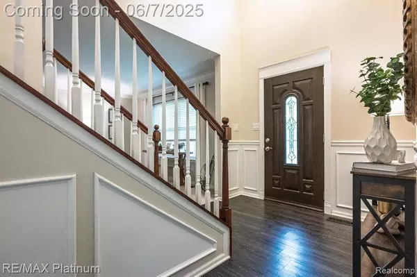 6103 SHADETREE Court, Genoa Twp, MI 48843