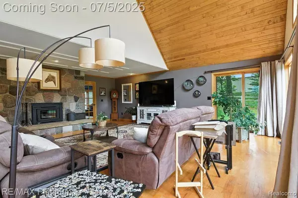 11600 Mount Hope Road, Waterloo Twp, MI 49259