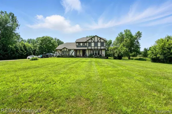 11077 Owosso Road, Conway Twp, MI 48836
