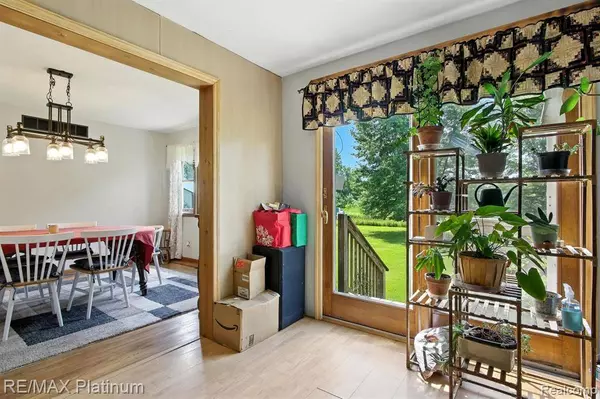 11077 Owosso Road, Conway Twp, MI 48836