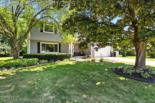 6339 Chaparral Drive, Green Oak Twp, MI 48116