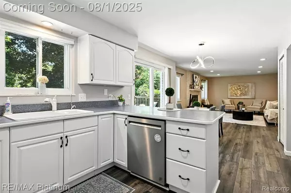 6339 Chaparral Drive, Green Oak Twp, MI 48116