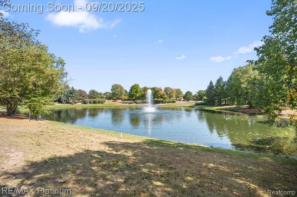 44068 Elm Drive 139, Sterling Heights, MI 48313