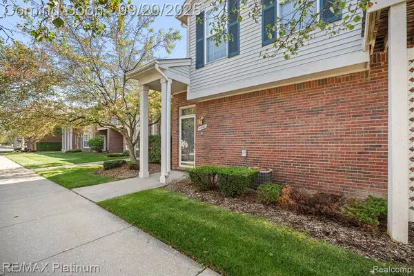 44068 Elm Drive 139, Sterling Heights, MI 48313