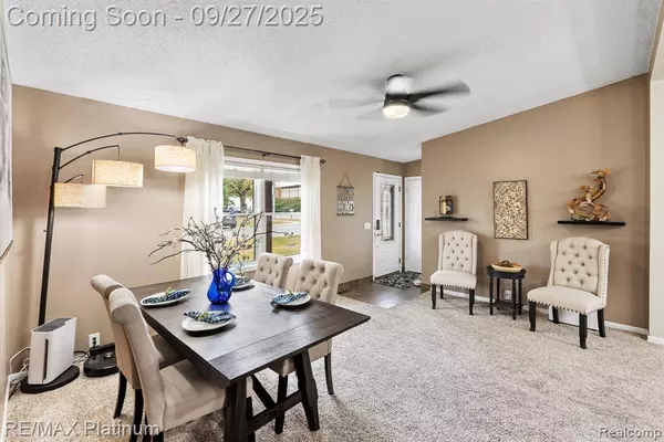 303 N Howell Street, Pinckney Vlg, MI 48169