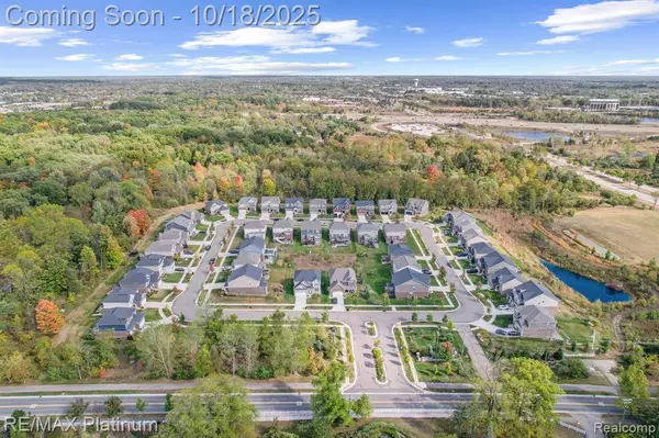 28140 Hummingdale Circle, Novi, MI 48377