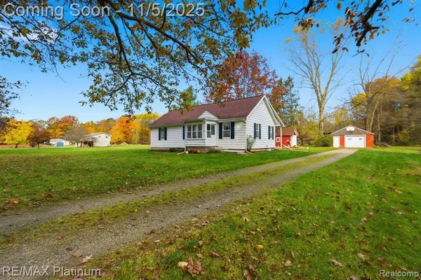 5315 E Allen Road, Webberville Vlg, MI 48892