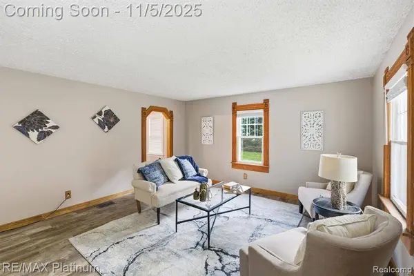 5315 E Allen Road, Webberville Vlg, MI 48892