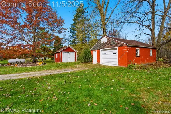 5315 E Allen Road, Webberville Vlg, MI 48892