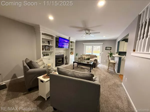 11254 Katrine DR, Fenton, MI 48430