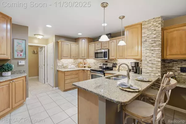 4428 Sundance CIR, Howell, MI 48843