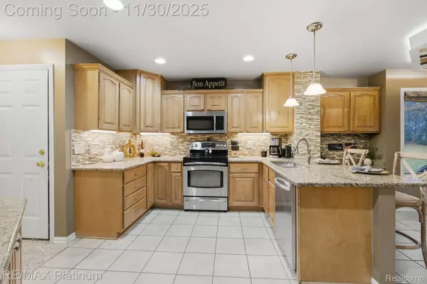 4428 Sundance CIR, Howell, MI 48843