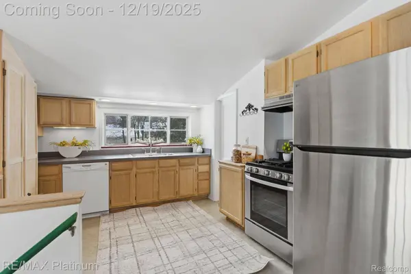 815 McPherson ST, Howell, MI 48843