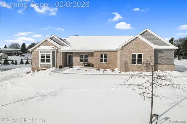 10029 Quarry Ridge RD, Clawson, MI 48346