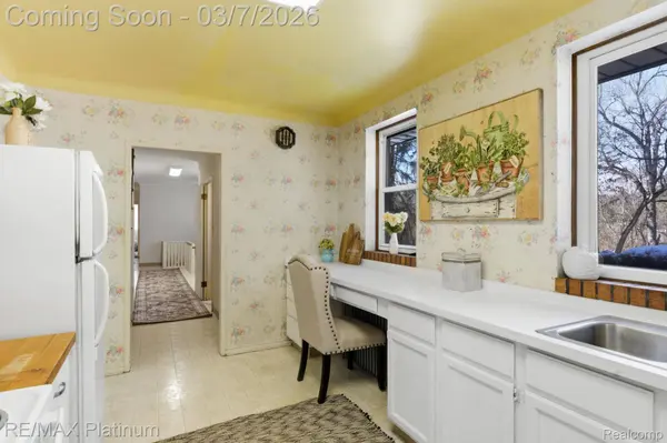 11180 Spencer RD, Brighton, MI 48114