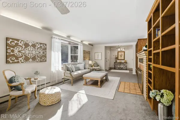 11180 Spencer RD, Brighton, MI 48114