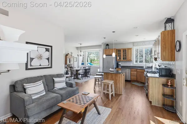 7548 Elmbrooke WAY, Hamburg Township, MI 48116