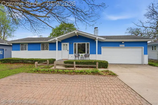 10469 Cooley Lake RD, Commercechartertownship_oakland, MI 48382
