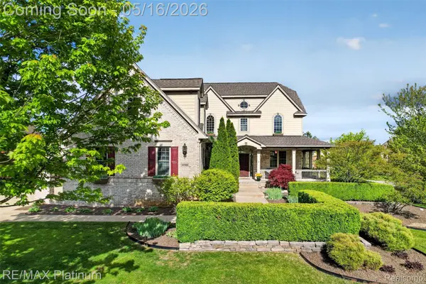 10709 Stoney Point DR, Green Oak Township, MI 48178