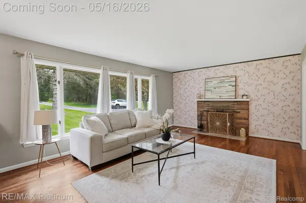 1546 S Milford RD, Milford Charter Township, MI 48381