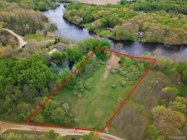 0 Hannah Jane DR, Handy Township, MI 48836