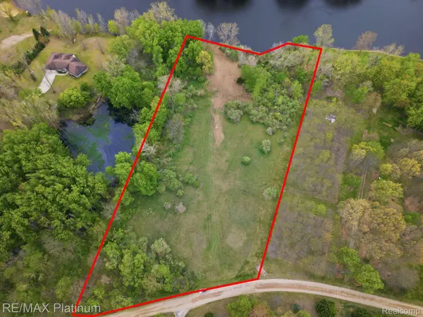 0 Hannah Jane DR, Handy Township, MI 48836