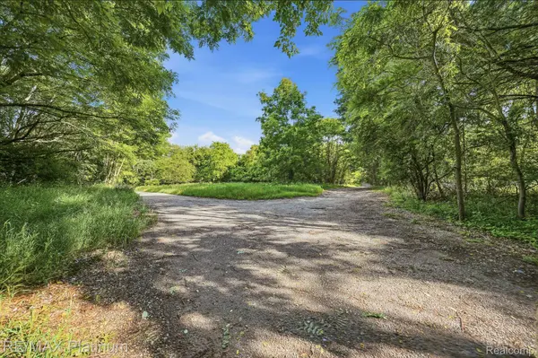 0 Henry ST, Howell, MI 48843