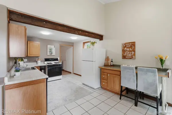 15921 W M 36, Putnam Township, MI 48169