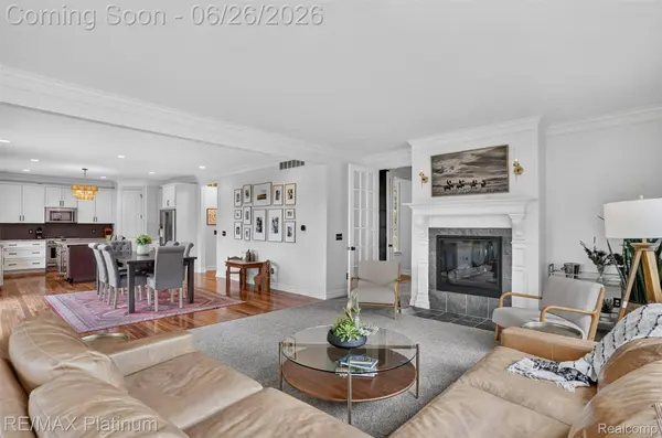 201 Mystic Meadows CT, Hartland Township, MI 48843