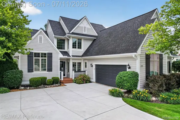 4455 Villa France DR, Genoa Township, MI 48116