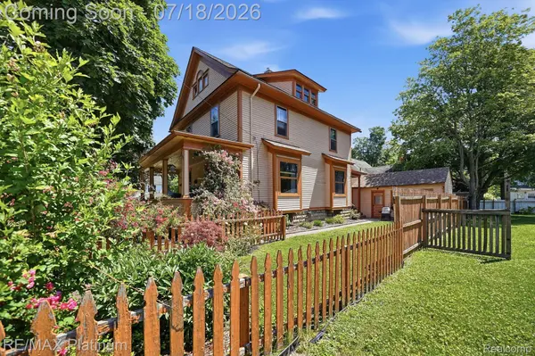 621 N Court ST, Howell, MI 48843
