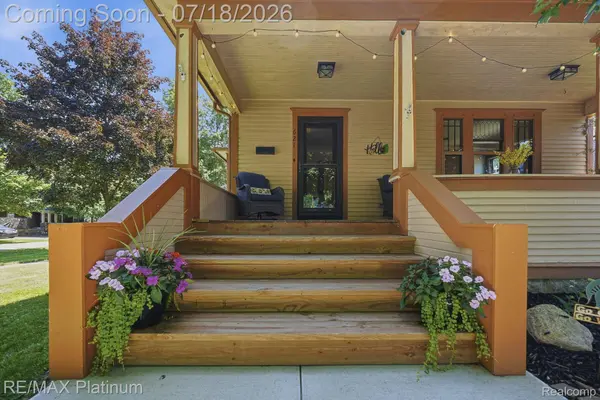 621 N Court ST, Howell, MI 48843