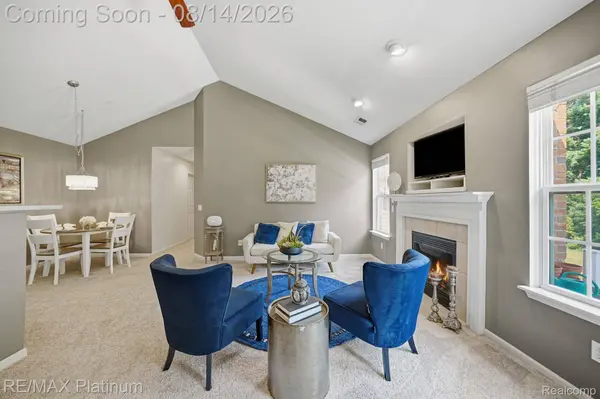 690 Olde English CIR, Howell Township, MI 48855