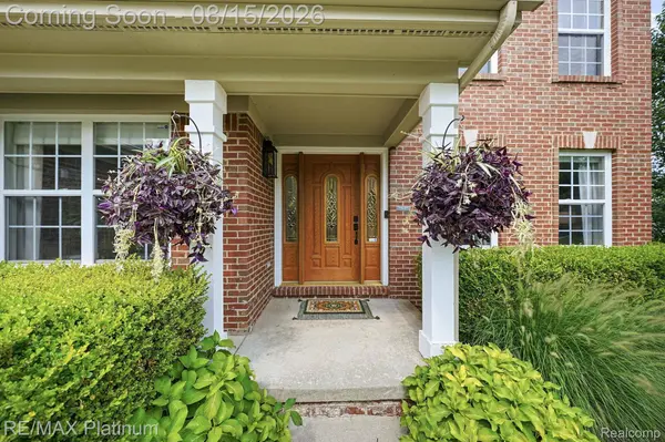 336 Natanna DR, Genoa Township, MI 48843
