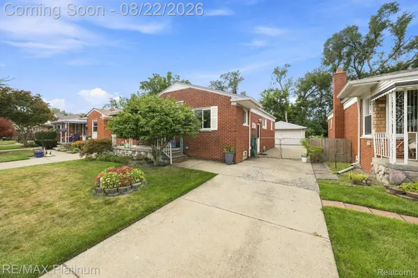 24371 Currier ST, Dearborn Heights, MI 48125