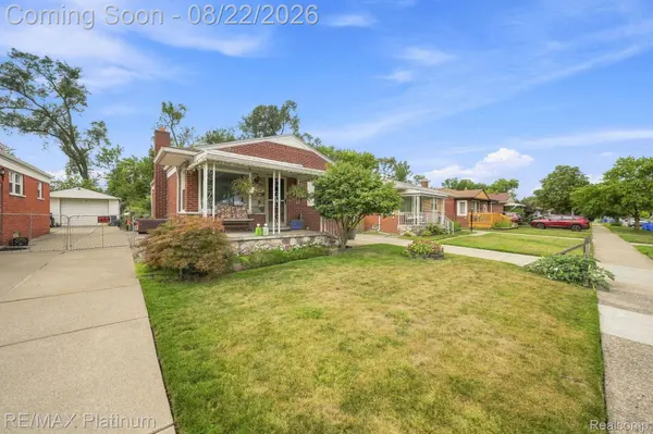 24371 Currier ST, Dearborn Heights, MI 48125