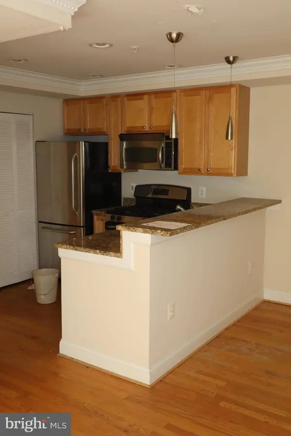 712 MARIETTA PL NW #104, Washington, DC 20011