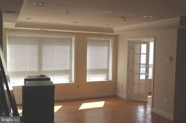 712 MARIETTA PL NW #104, Washington, DC 20011