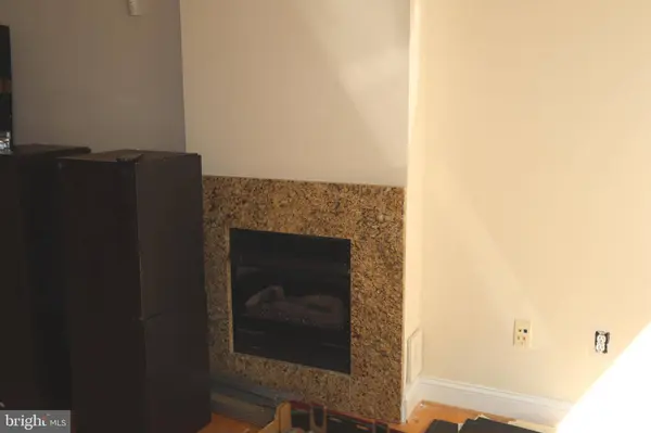 712 MARIETTA PL NW #104, Washington, DC 20011