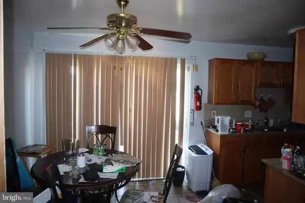 1260 BARNABY TER SE, Washington, DC 20032