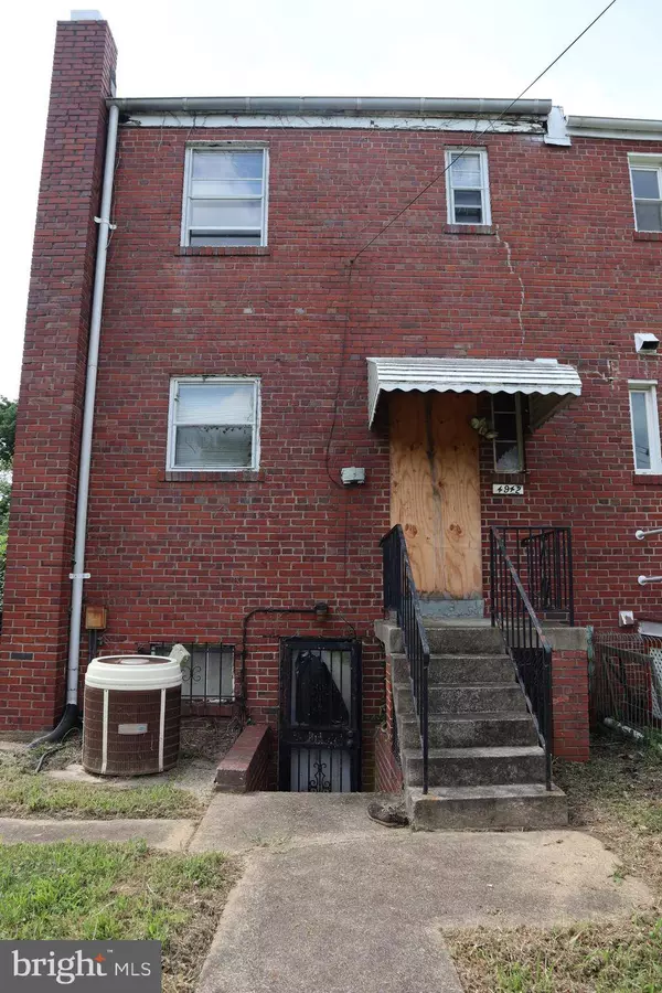 4942 BLAINE ST NE, Washington, DC 20019